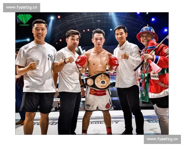 职业拳击赛激烈对决精彩瞬间全纪录与拳坛风云解析 - 副本 - 副本