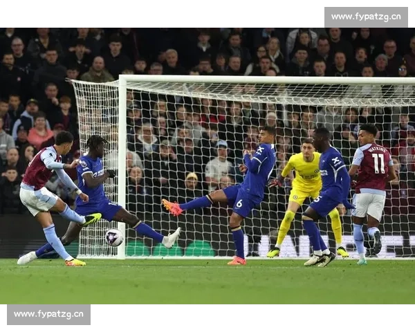 足球赛事官方直播全面开启 球迷尽享精彩瞬间与实时比分更新 - 副本 (2) - 副本 - 副本